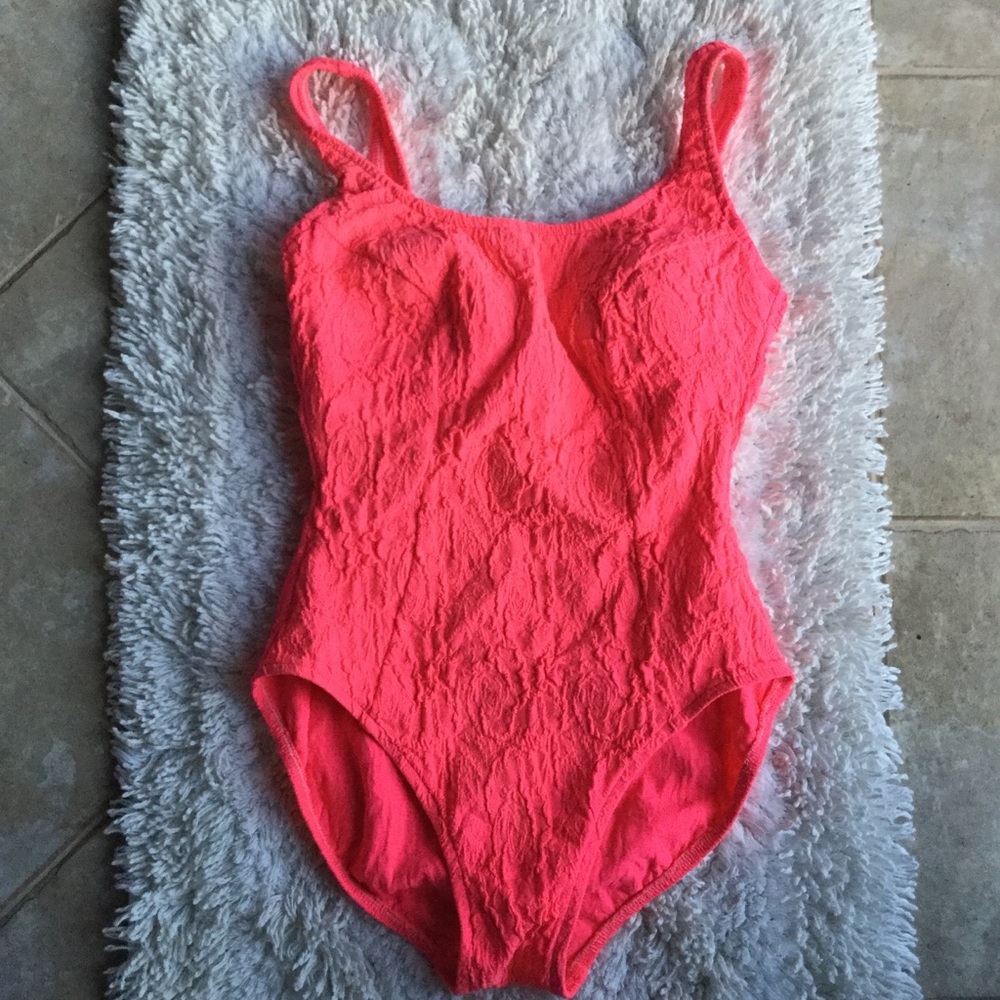Hot pink Mainstream swimsuit